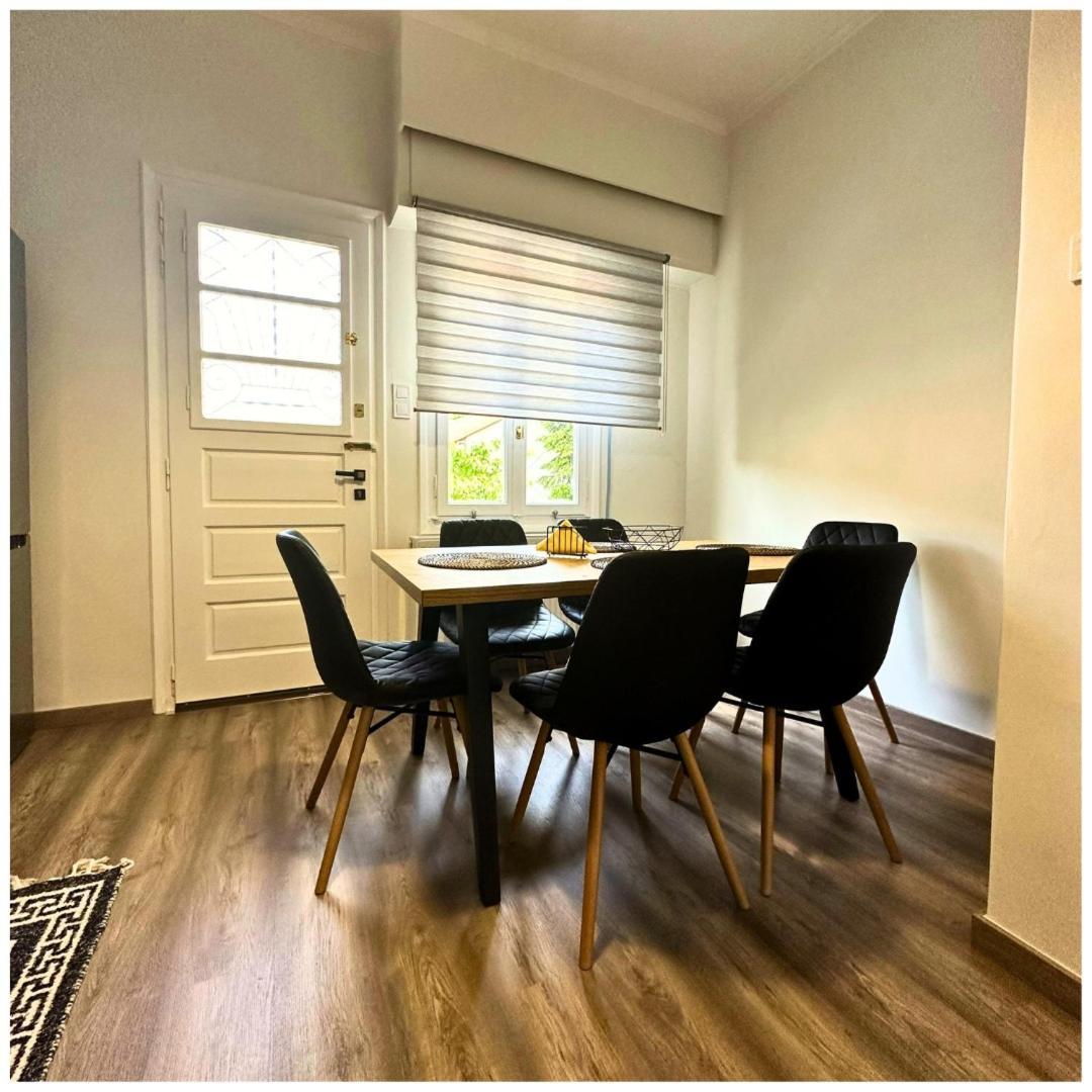 Memories Apartments Μονοκατοικία Στο Καρπενήσι Bagian luar foto