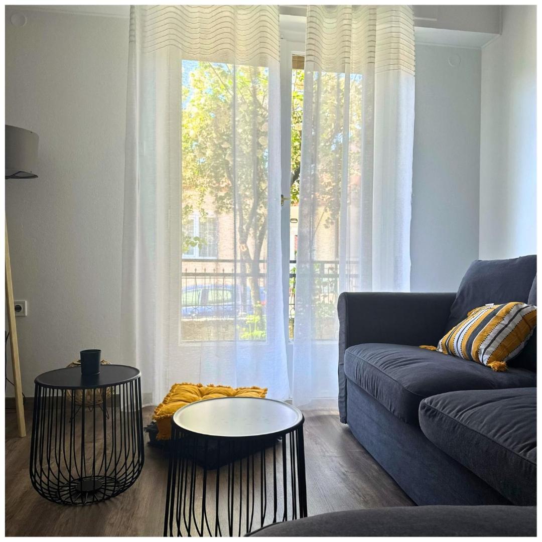 Memories Apartments Μονοκατοικία Στο Καρπενήσι Bagian luar foto